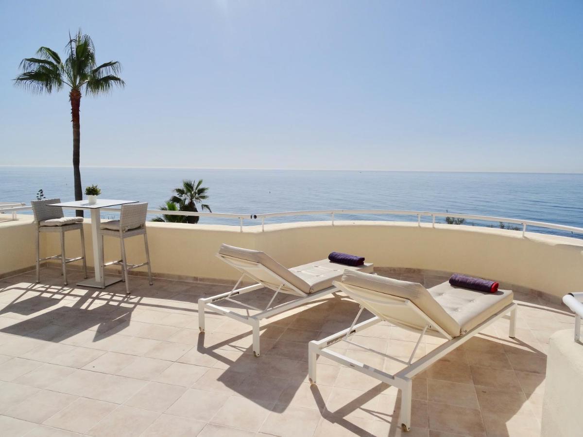 D12 Espectacular y moderno apartamento en primera línea - Estepona - Sinfonia del Mar Exterior foto