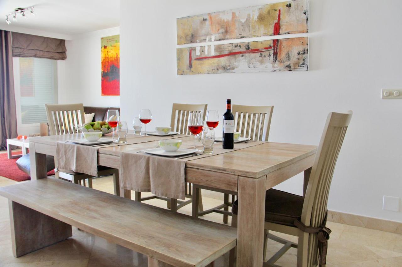 D12 Espectacular y moderno apartamento en primera línea - Estepona - Sinfonia del Mar Exterior foto